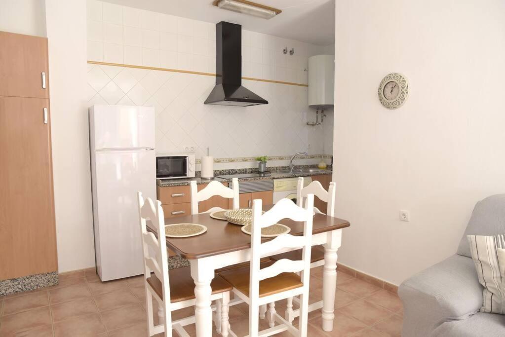 Apartamento Elena - Solo Familias Y Parejas Conil De La Frontera Εξωτερικό φωτογραφία