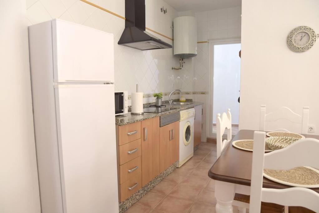 Apartamento Elena - Solo Familias Y Parejas Conil De La Frontera Εξωτερικό φωτογραφία