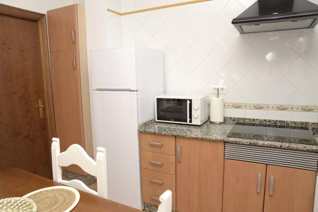 Apartamento Elena - Solo Familias Y Parejas Conil De La Frontera Εξωτερικό φωτογραφία