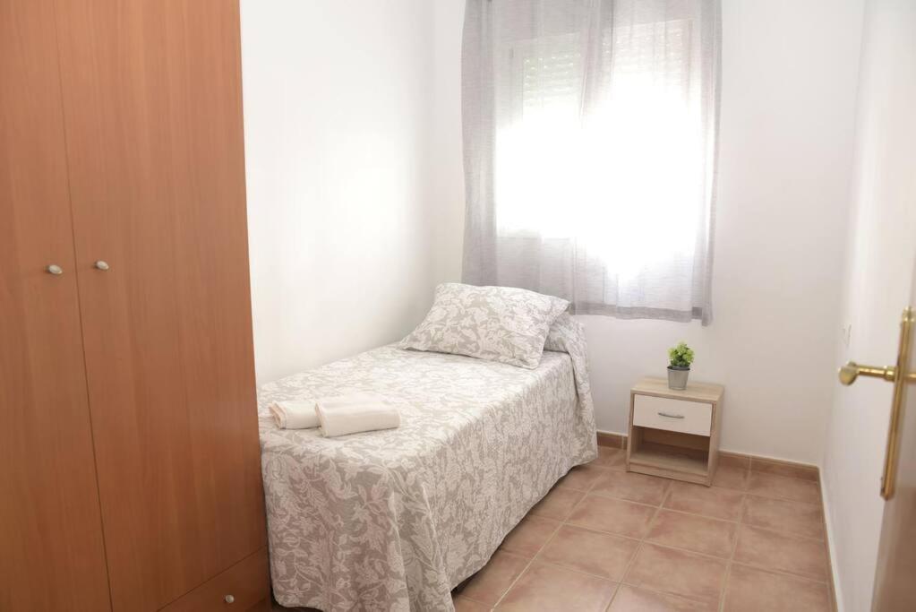 Apartamento Elena - Solo Familias Y Parejas Conil De La Frontera Εξωτερικό φωτογραφία
