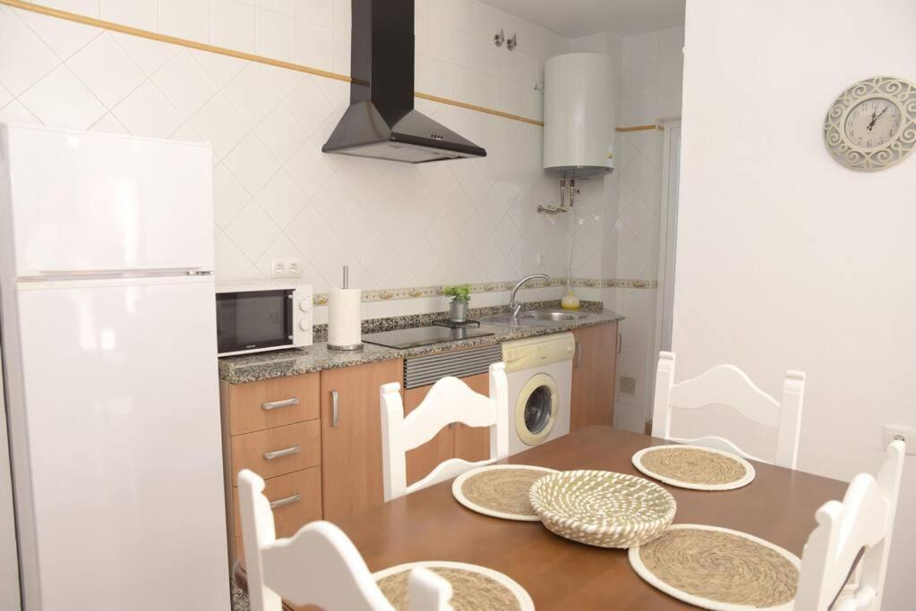 Apartamento Elena - Solo Familias Y Parejas Conil De La Frontera Εξωτερικό φωτογραφία